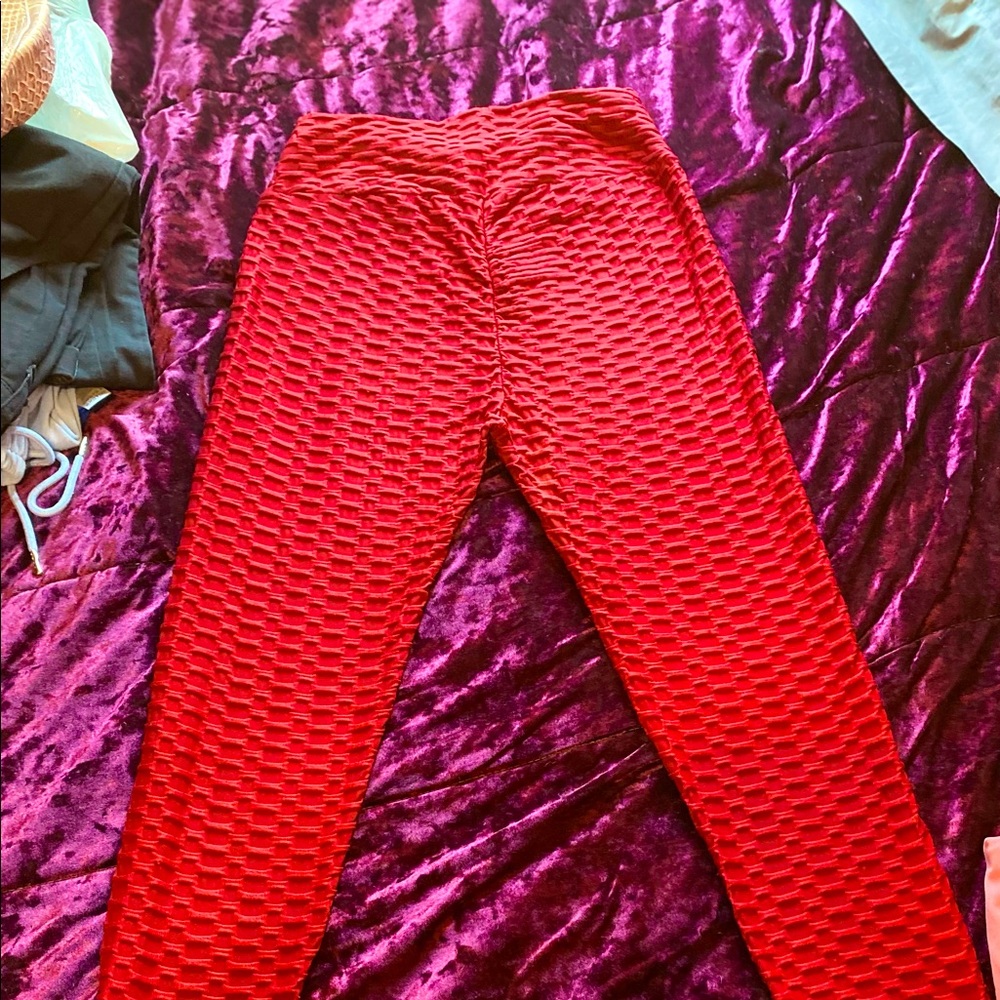Workout red pant